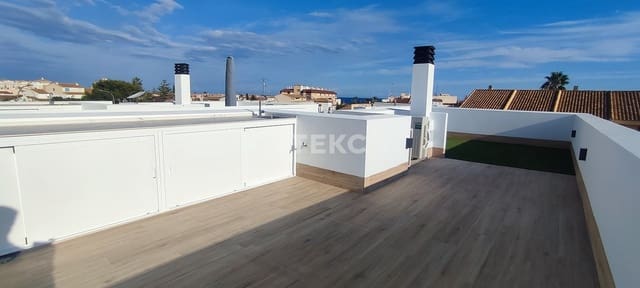 3 bedroom Villa for sale in Torre de la Horadada, Pilar de la Horadada with pool - € 628,000 (Ref: 8966025)