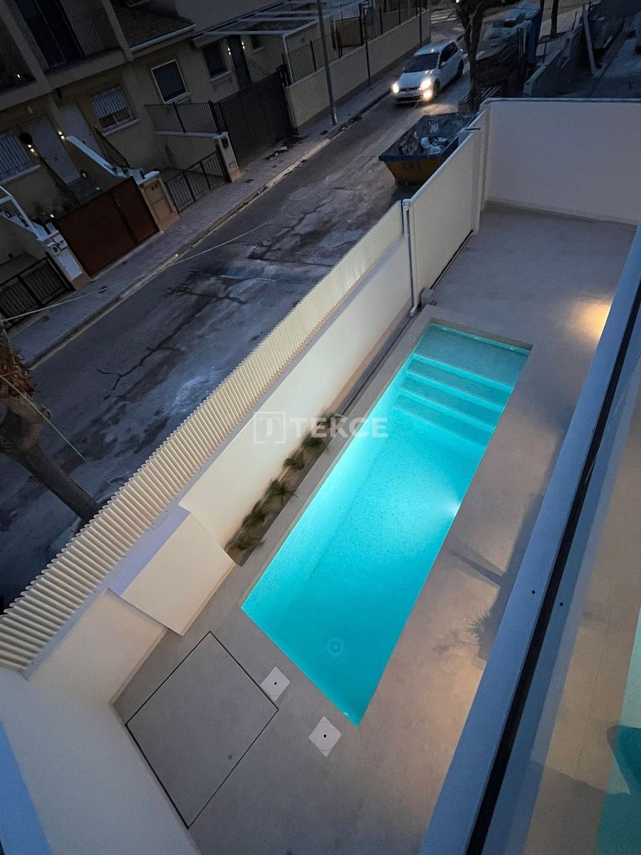 3 bedroom Villa for sale in Torre de la Horadada with pool - € 628,000 (Ref: 8966025)