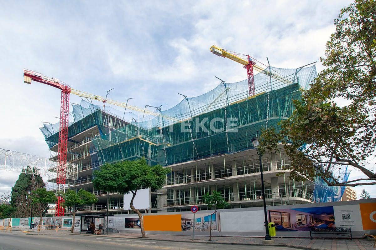 2 makuuhuone Asunto myytävänä paikassa Fuengirola mukana uima-altaan - 660 000 € (Ref: 8966040)