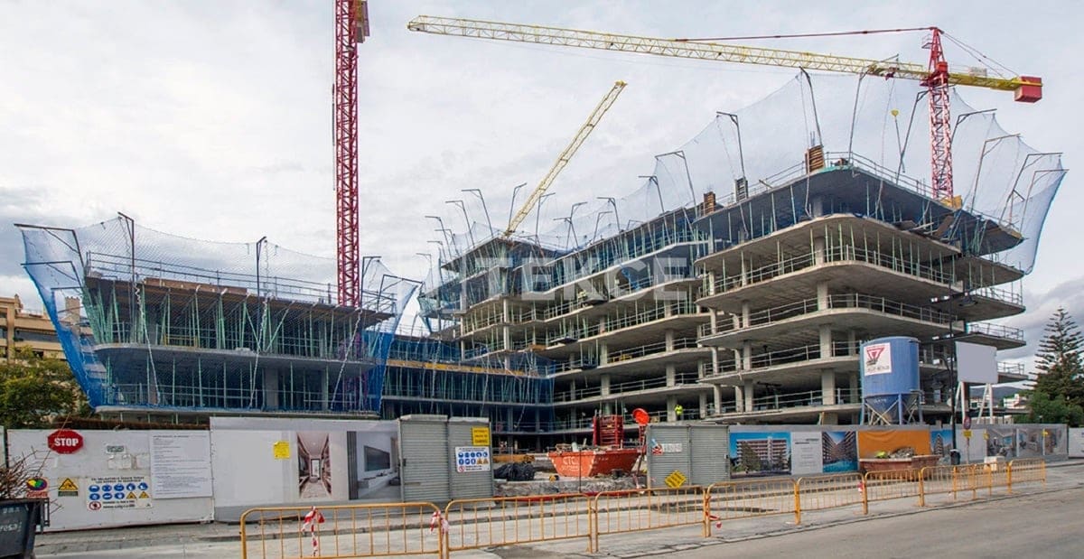 3 slaapkamer Flat te koop in Fuengirola met zwembad - € 1.050.000 (Ref: 8966041)