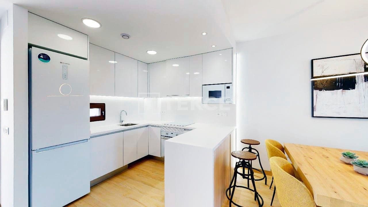 3 bedroom Flat for sale in Finestrat with pool - € 390,000 (Ref: 8966052)