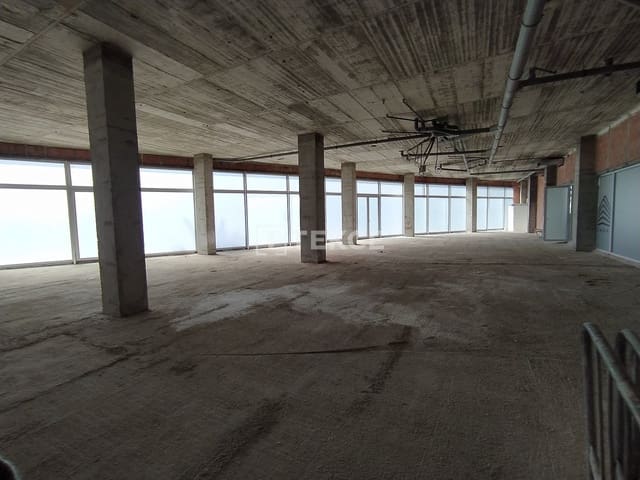 Local Commercial à vendre à Torrevieja - 2 000 000 € (Ref: 8966070)