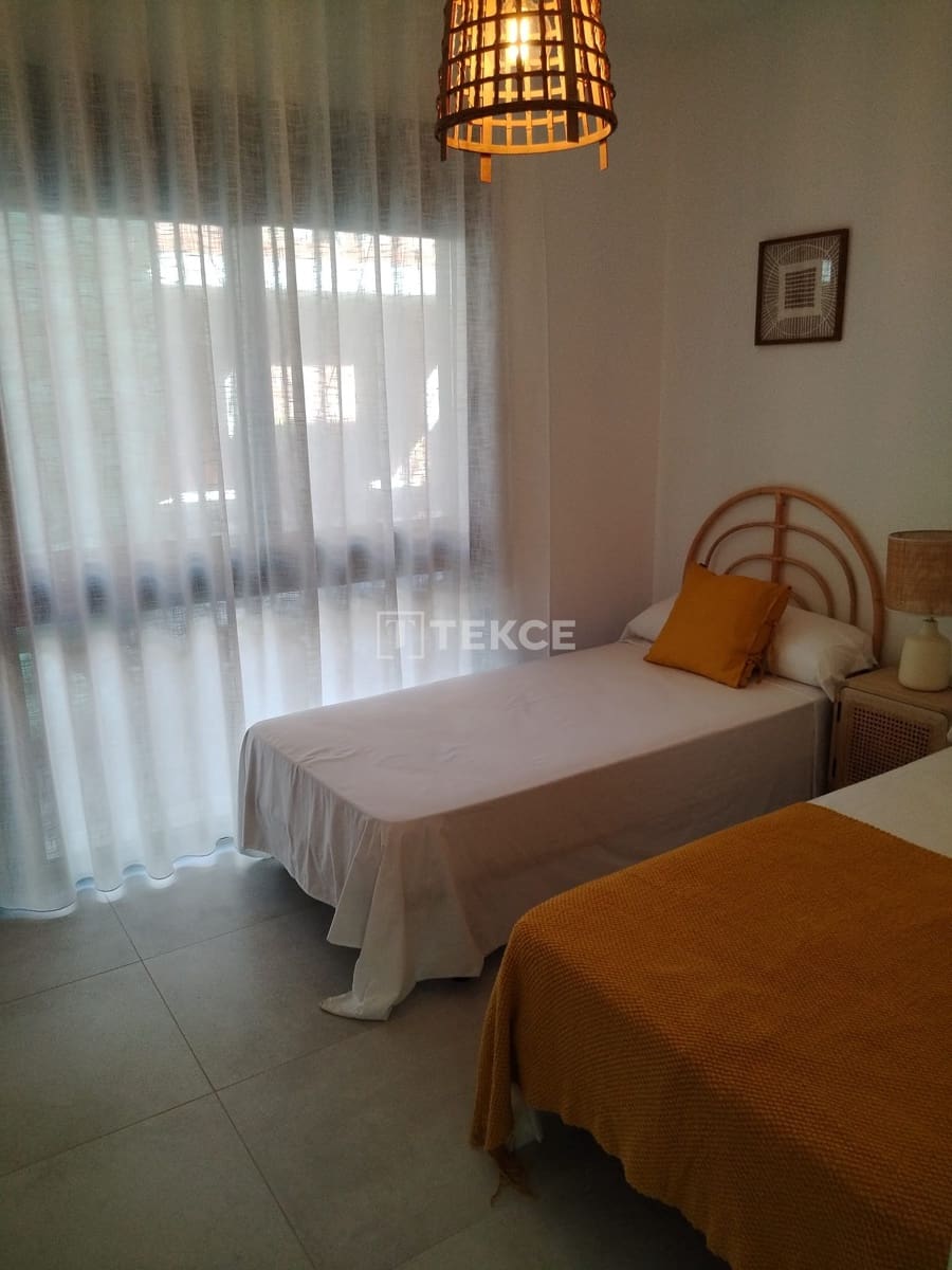 2 slaapkamer Flat te koop in Pilar de la Horadada met zwembad - € 258.000 (Ref: 8966076)