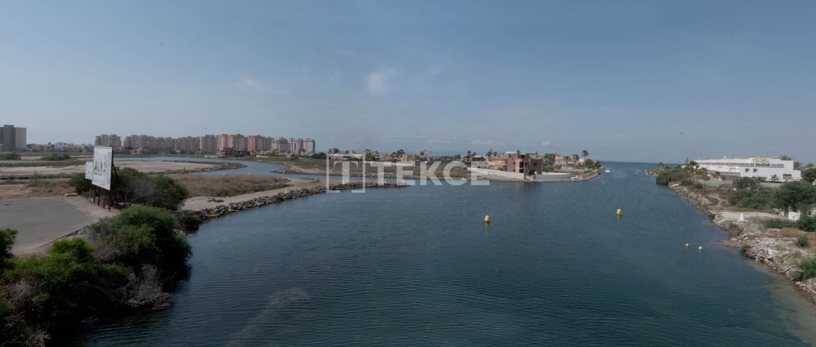 3 sypialnia Willa na sprzedaż w La Manga del Mar Menor z basenem - 780 000 € (Ref: 8966082)