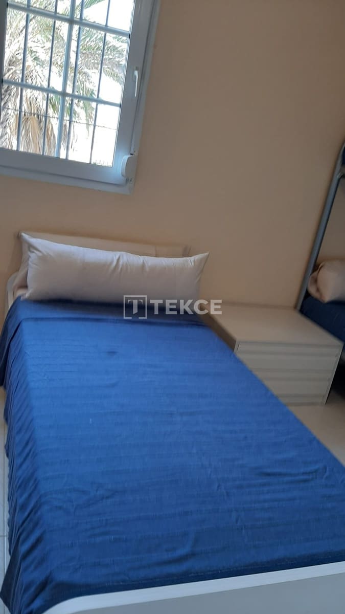 3 sypialnia Willa na sprzedaż w La Manga del Mar Menor z basenem - 780 000 € (Ref: 8966082)