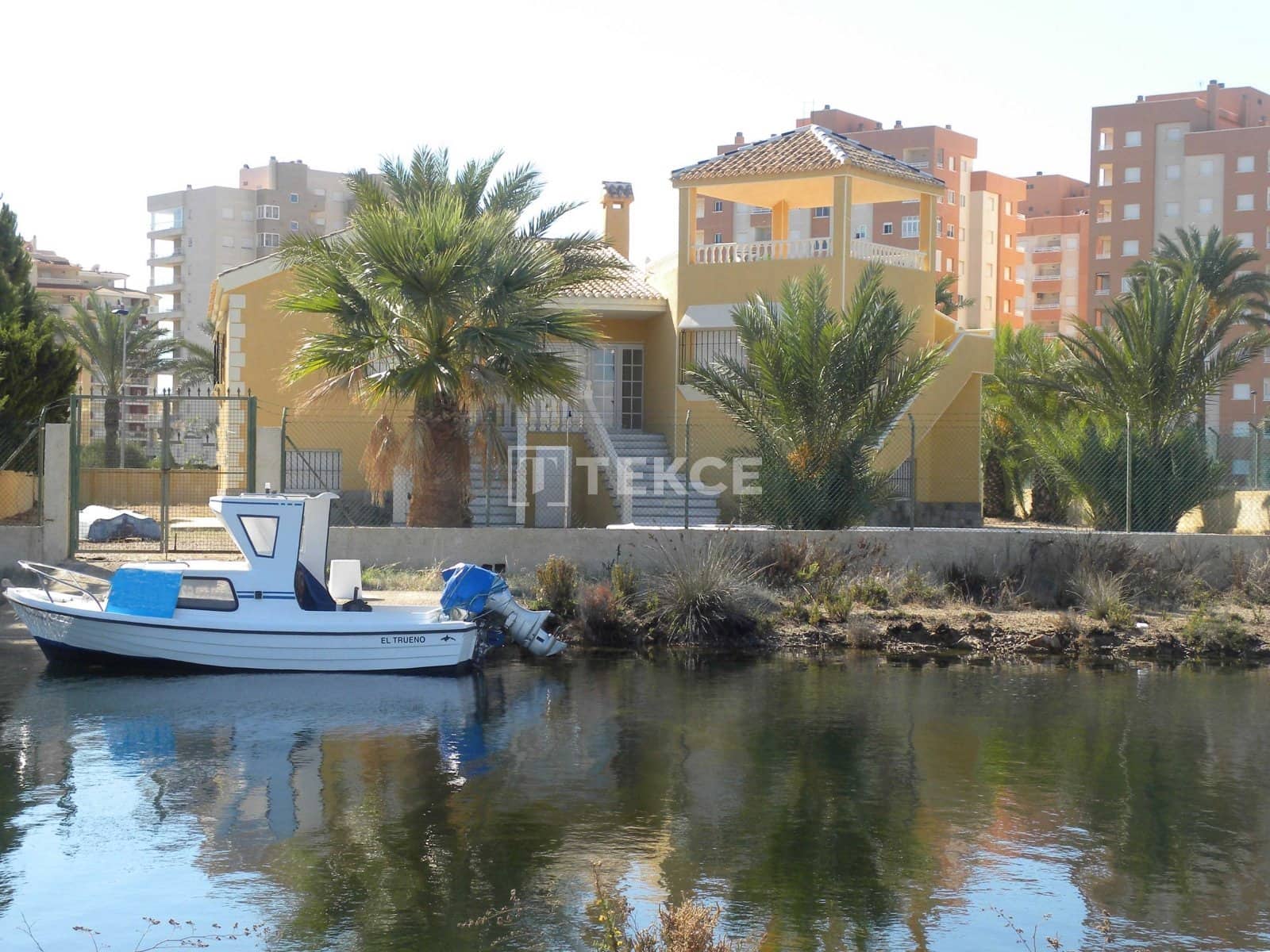3 sypialnia Willa na sprzedaż w La Manga del Mar Menor z basenem - 780 000 € (Ref: 8966082)