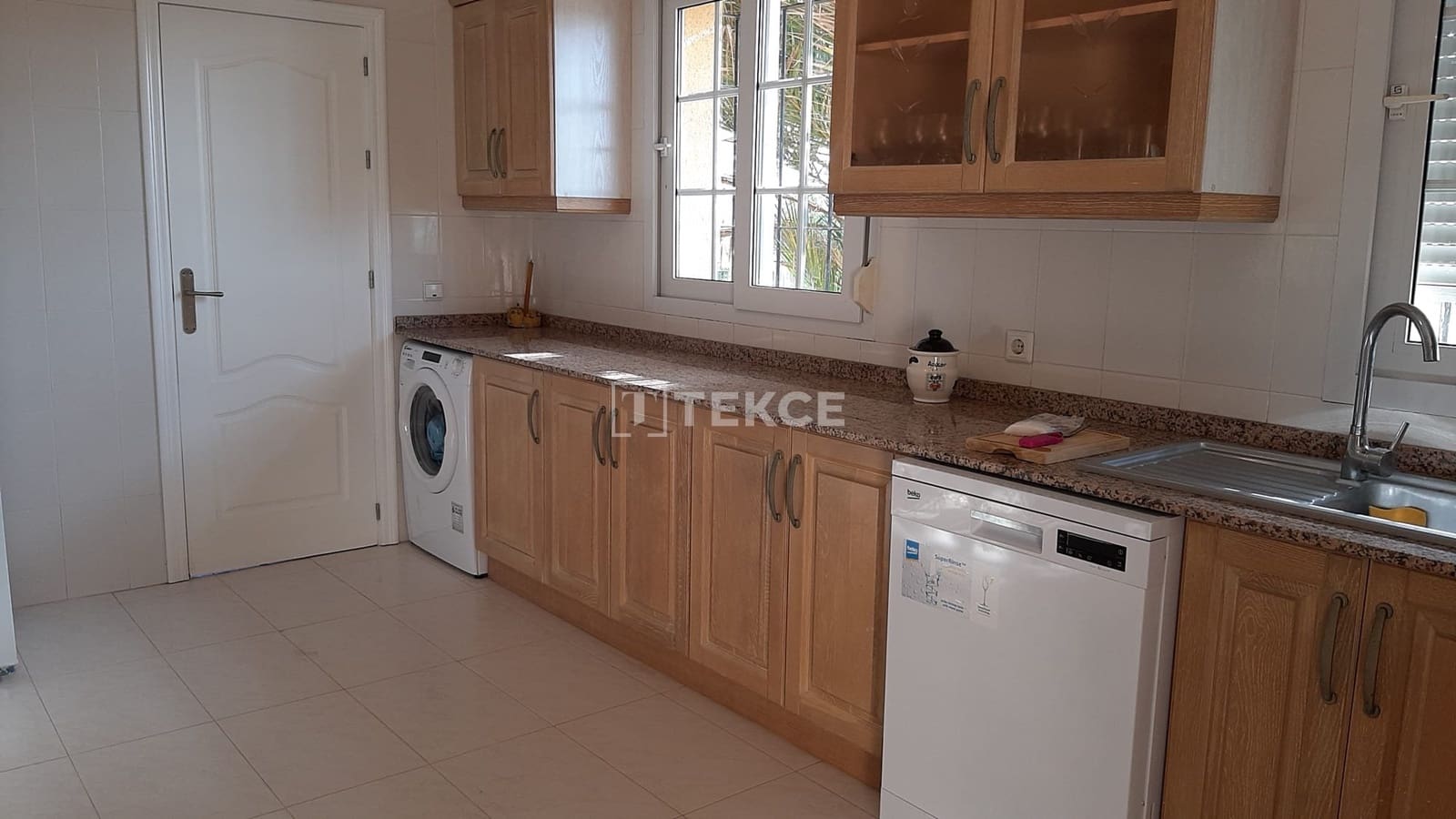 3 sypialnia Willa na sprzedaż w La Manga del Mar Menor z basenem - 780 000 € (Ref: 8966082)