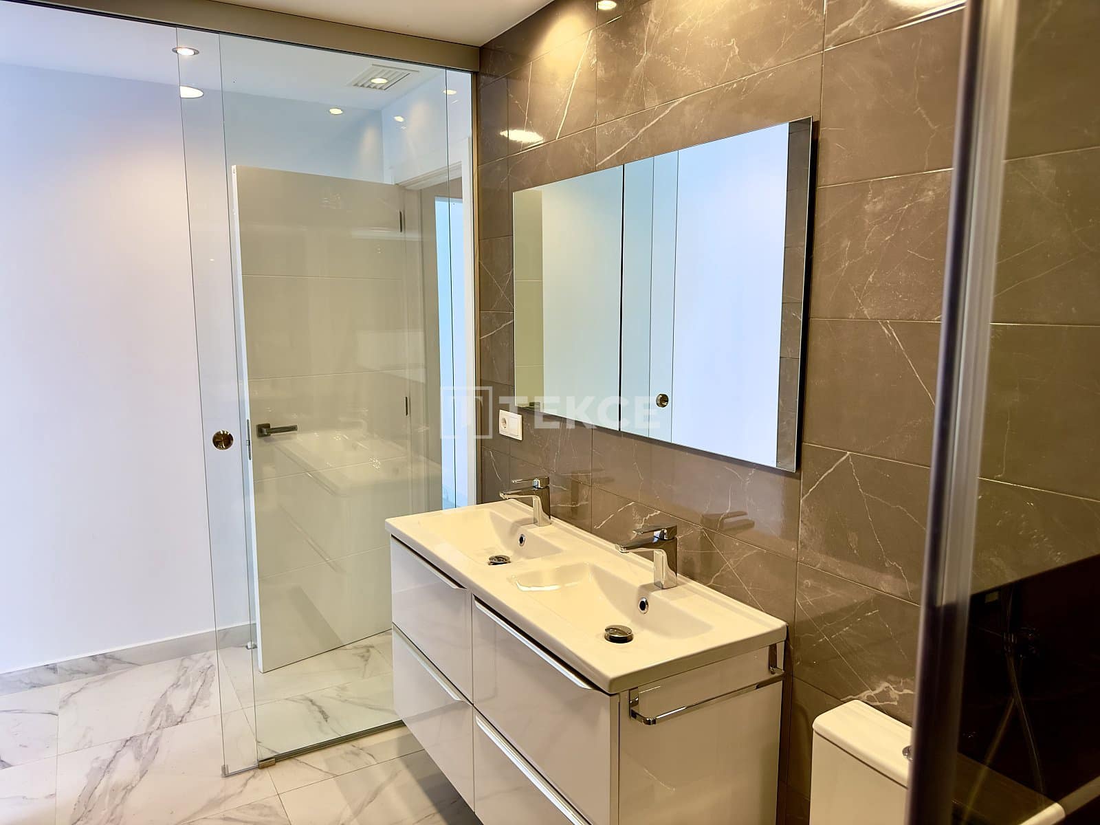 3 sypialnia Willa na sprzedaż w Ciudad Quesada z basenem - 852 000 € (Ref: 8966083)