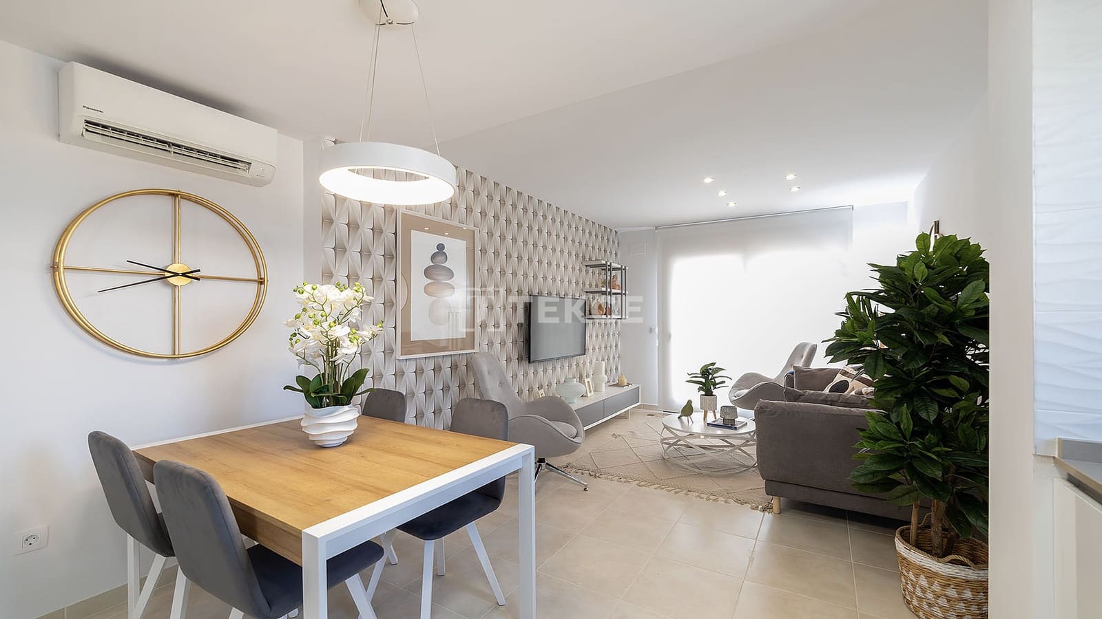 Chalet de 3 habitaciones en Busot en venta con piscina - 355.000 € (Ref: 8966087)