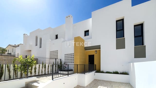 Chalet de 3 habitaciones en Busot en venta con piscina - 355.000 € (Ref: 8966087)