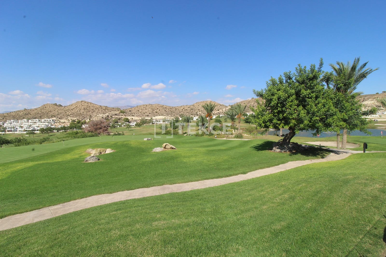 2 bedroom Flat for sale in Monforte del Cid with pool - € 395,000 (Ref: 8966089)