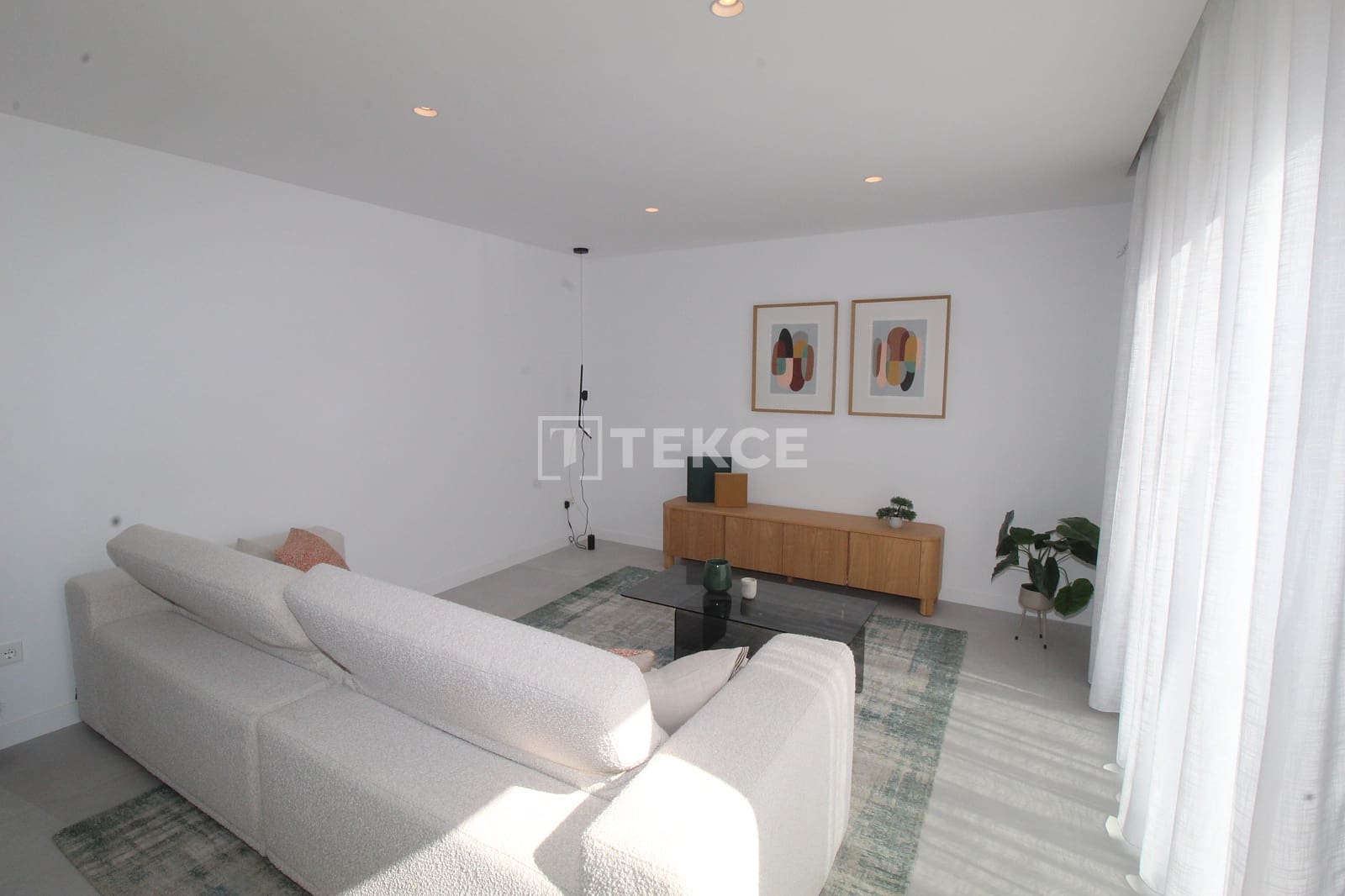 2 bedroom Flat for sale in Monforte del Cid with pool - € 395,000 (Ref: 8966089)