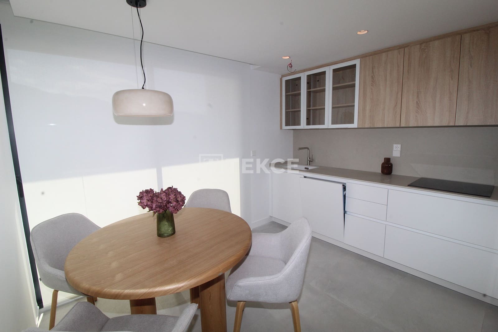 2 bedroom Flat for sale in Monforte del Cid with pool - € 395,000 (Ref: 8966089)