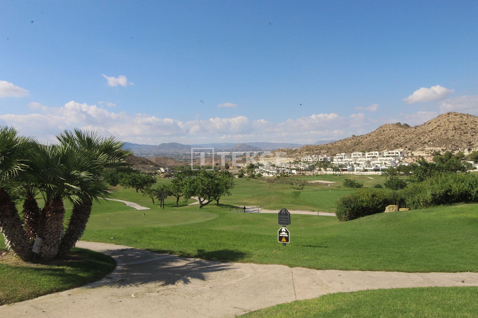 2 bedroom Flat for sale in Monforte del Cid with pool - € 395,000 (Ref: 8966089)