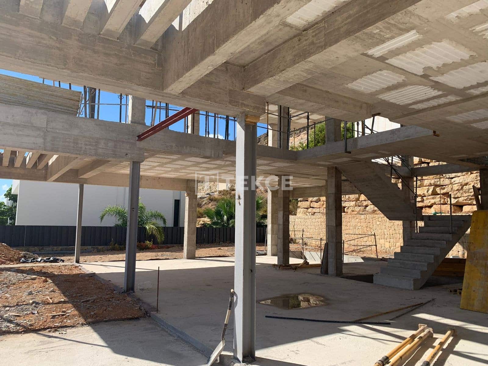 7 sypialnia Willa na sprzedaż w Finestrat z basenem - 4 450 000 € (Ref: 8966091)