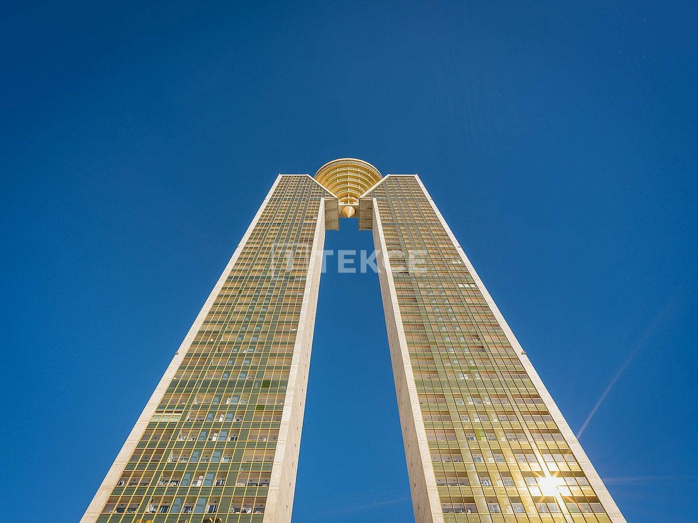 3 bedroom Flat for sale in Benidorm with pool - € 885,000 (Ref: 8966095)