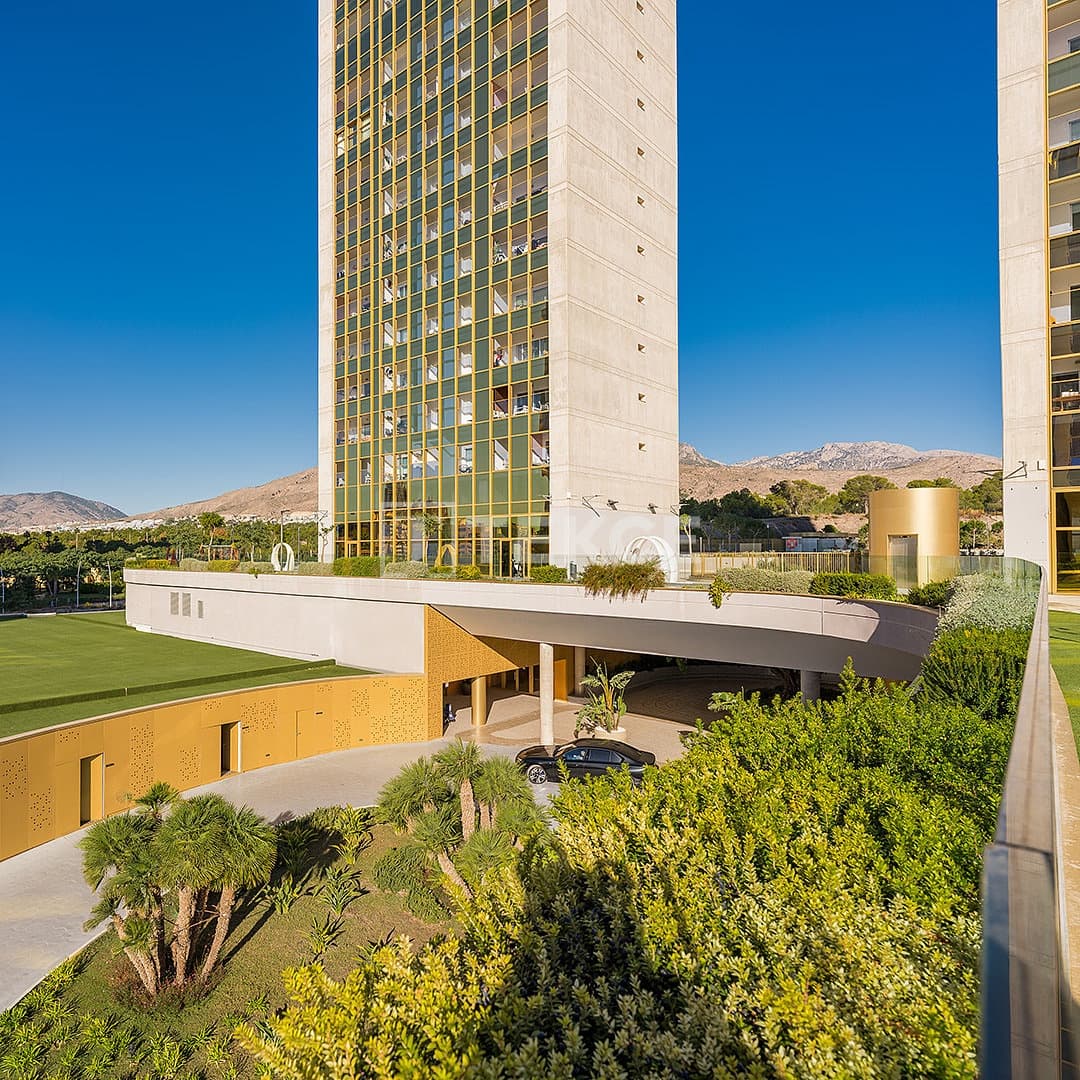 3 bedroom Flat for sale in Benidorm with pool - € 885,000 (Ref: 8966095)