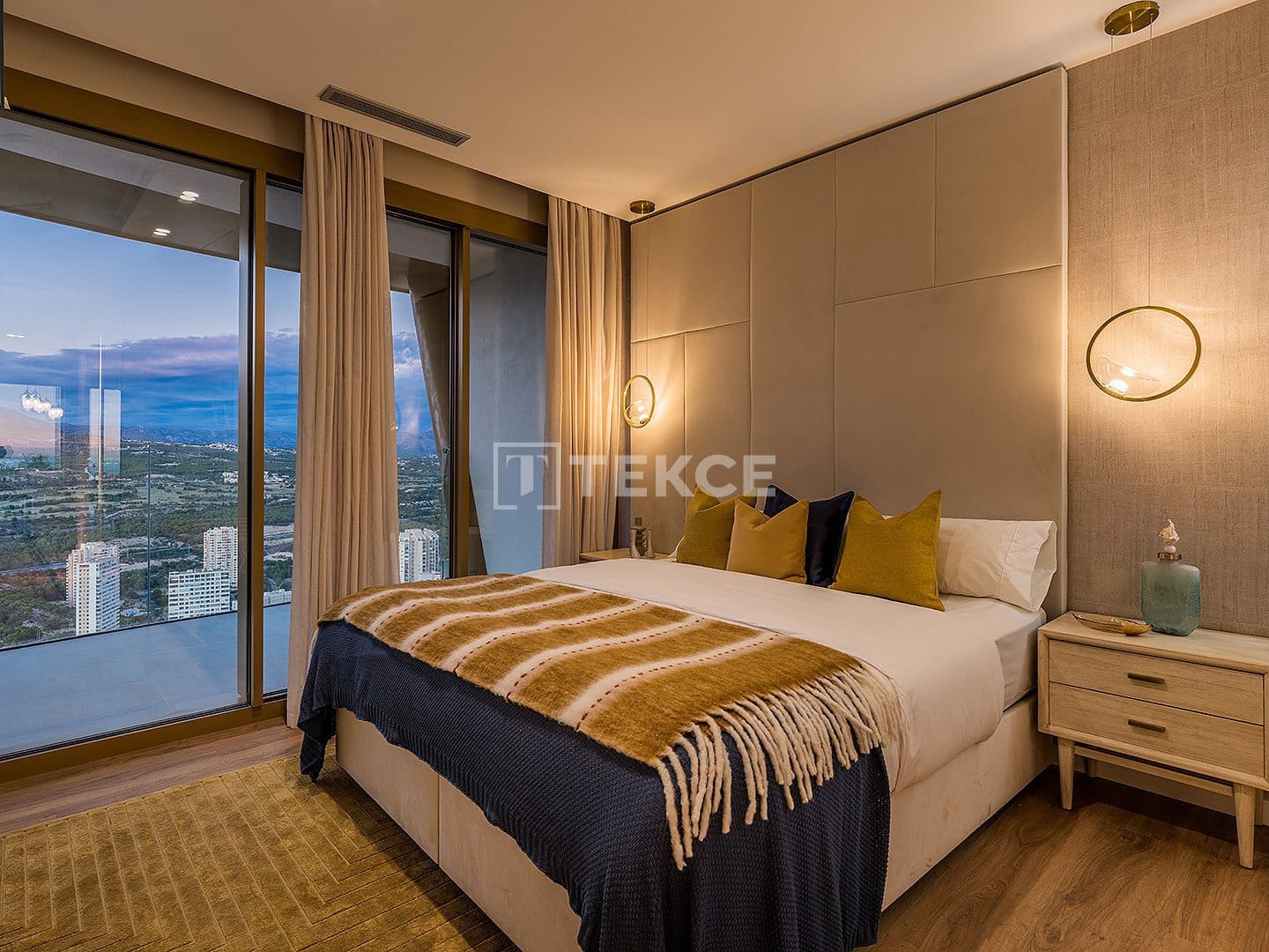 3 bedroom Flat for sale in Benidorm with pool - € 885,000 (Ref: 8966095)