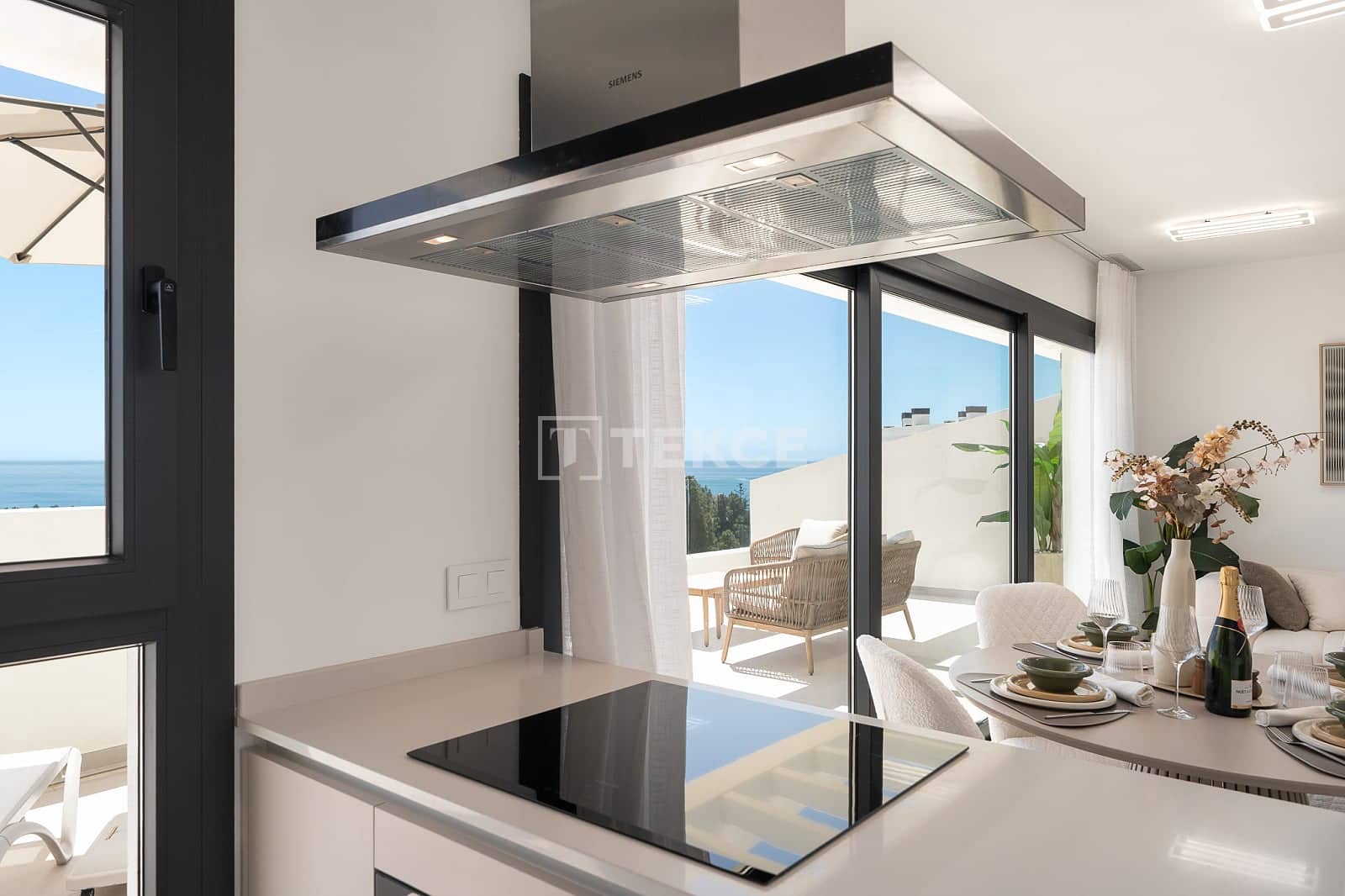 Piso de 3 habitaciones en El Chaparral en venta con piscina - 570.000 € (Ref: 8966099)