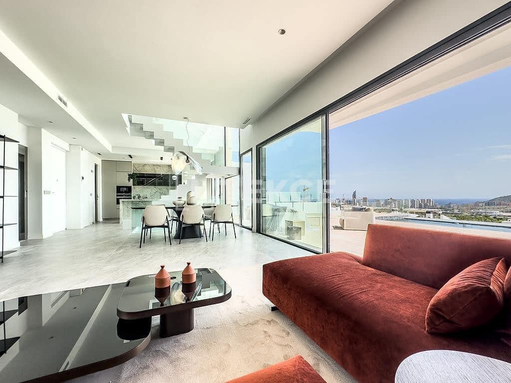 4 chambre Villa/Maison à vendre à Finestrat avec piscine - 1 350 000 € (Ref: 8966104)