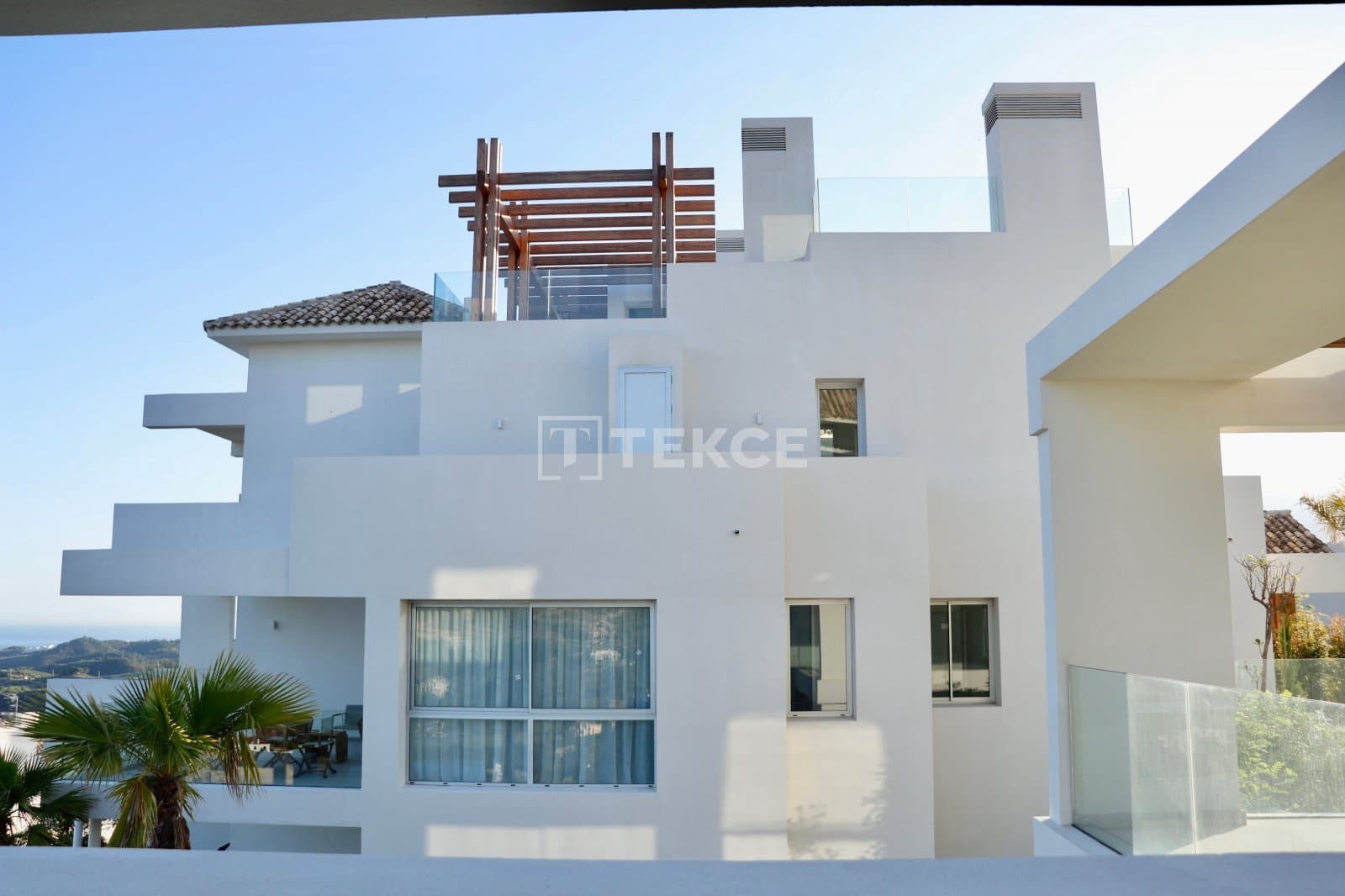 3 bedroom Flat for sale in Benahavis with pool - € 755,000 (Ref: 8966182)