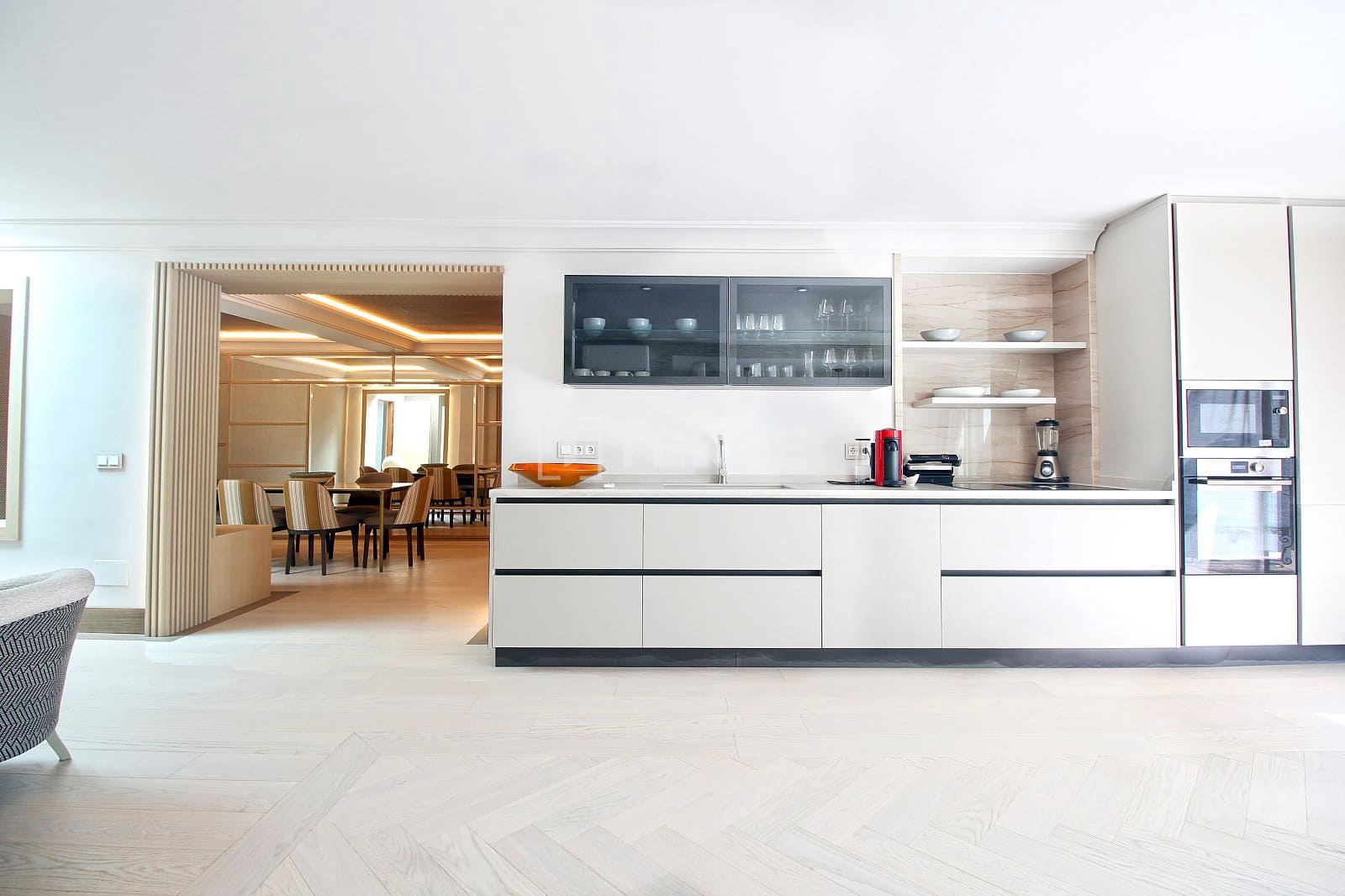 Villa for sale in Benahavis with pool - € 13,950,000 (Ref: 8966186)