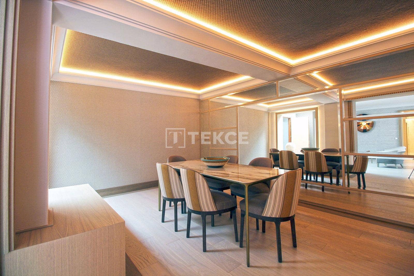 Villa for sale in Benahavis with pool - € 13,950,000 (Ref: 8966186)