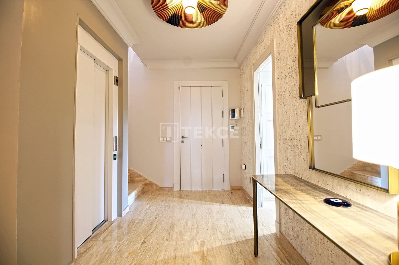 Villa for sale in Benahavis with pool - € 13,950,000 (Ref: 8966186)