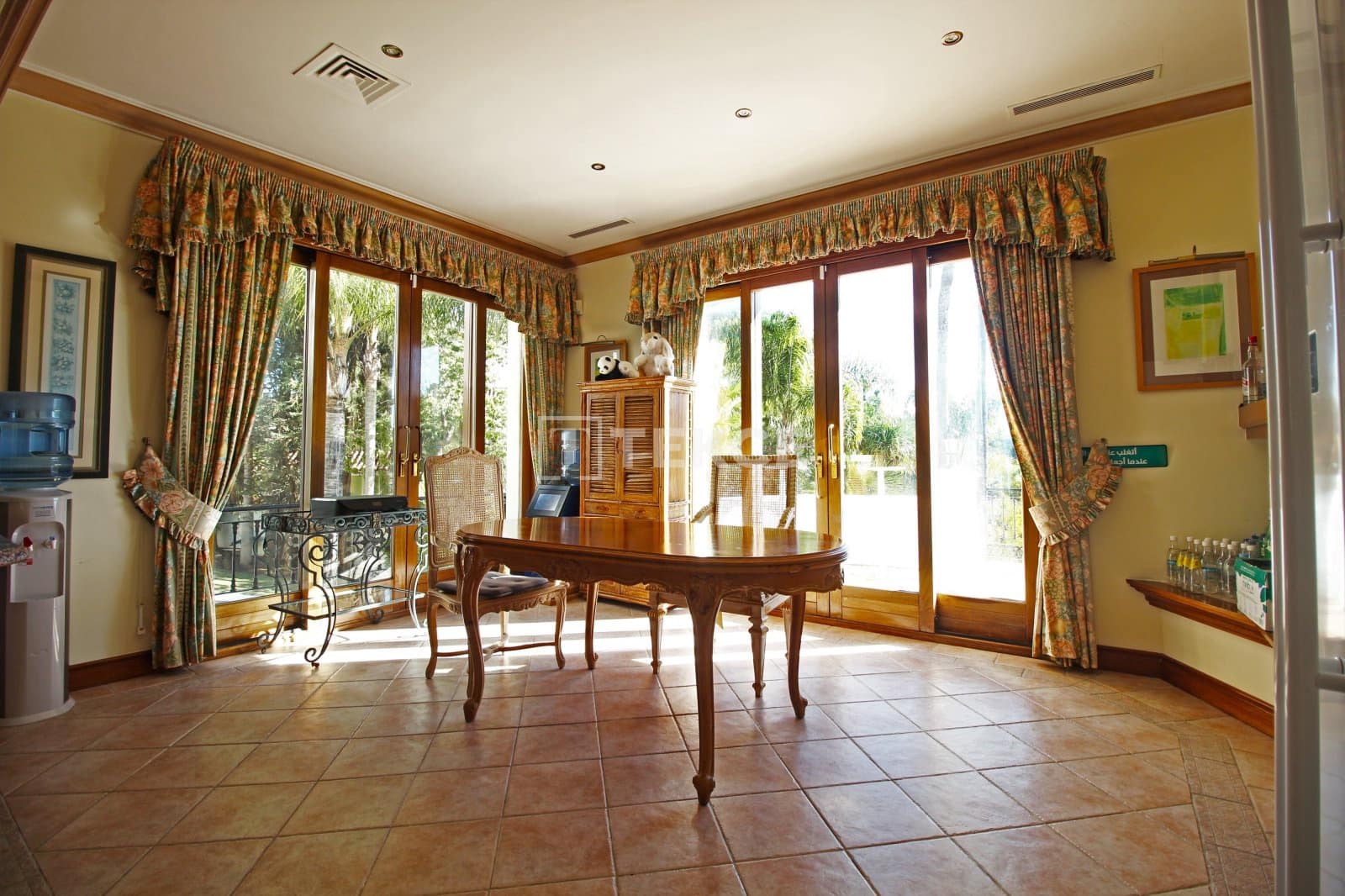 Villa for sale in Benahavis with pool - € 13,950,000 (Ref: 8966186)