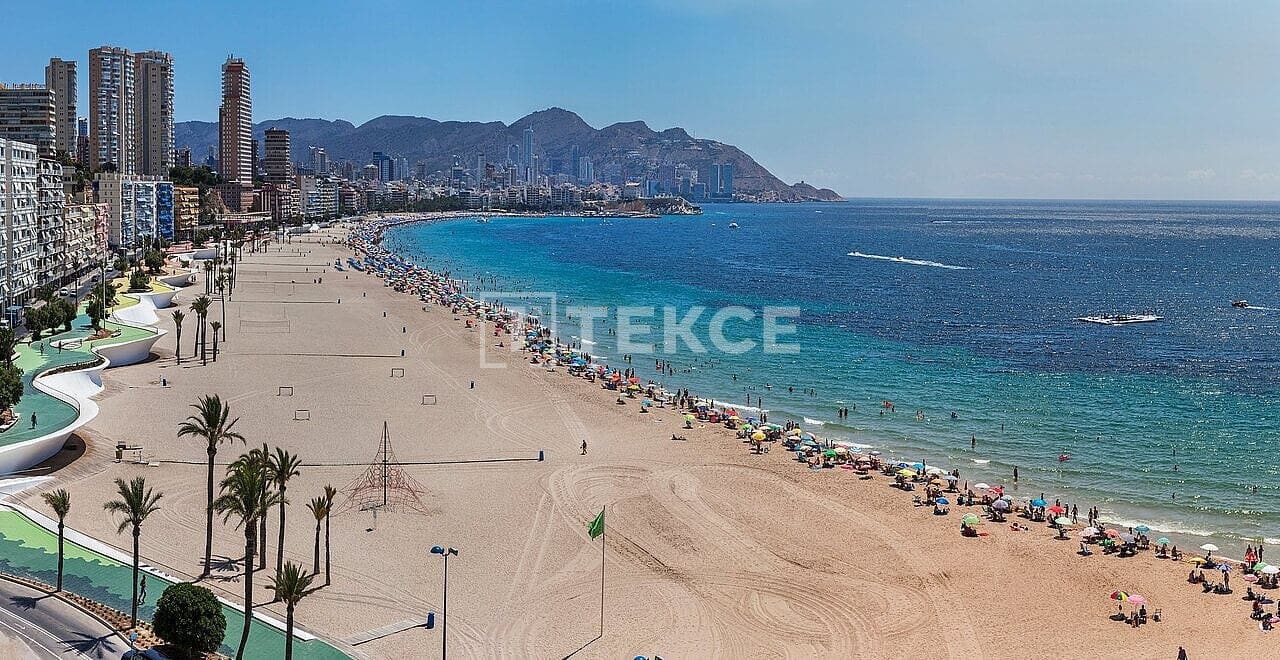 3 quarto Moradia para venda em Finestrat com piscina - 760 000 € (Ref: 8967811)