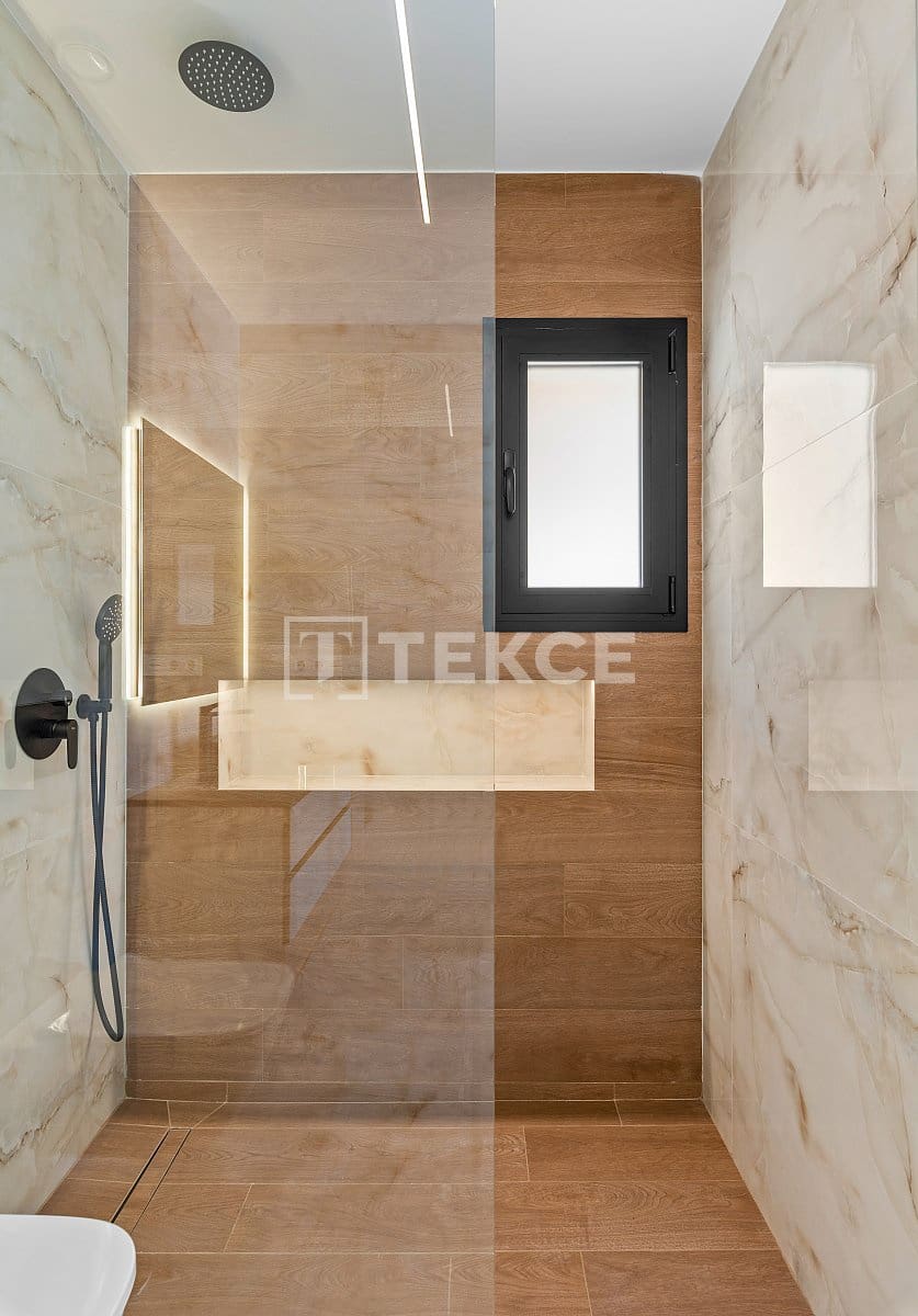 Chalet de 3 habitaciones en Algorfa en venta con piscina - 445.000 € (Ref: 8967818)