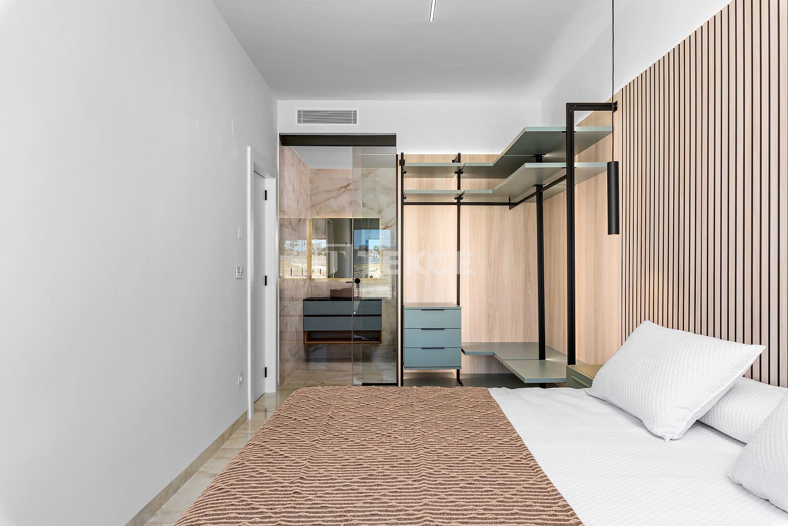 Chalet de 3 habitaciones en Algorfa en venta con piscina - 445.000 € (Ref: 8967818)