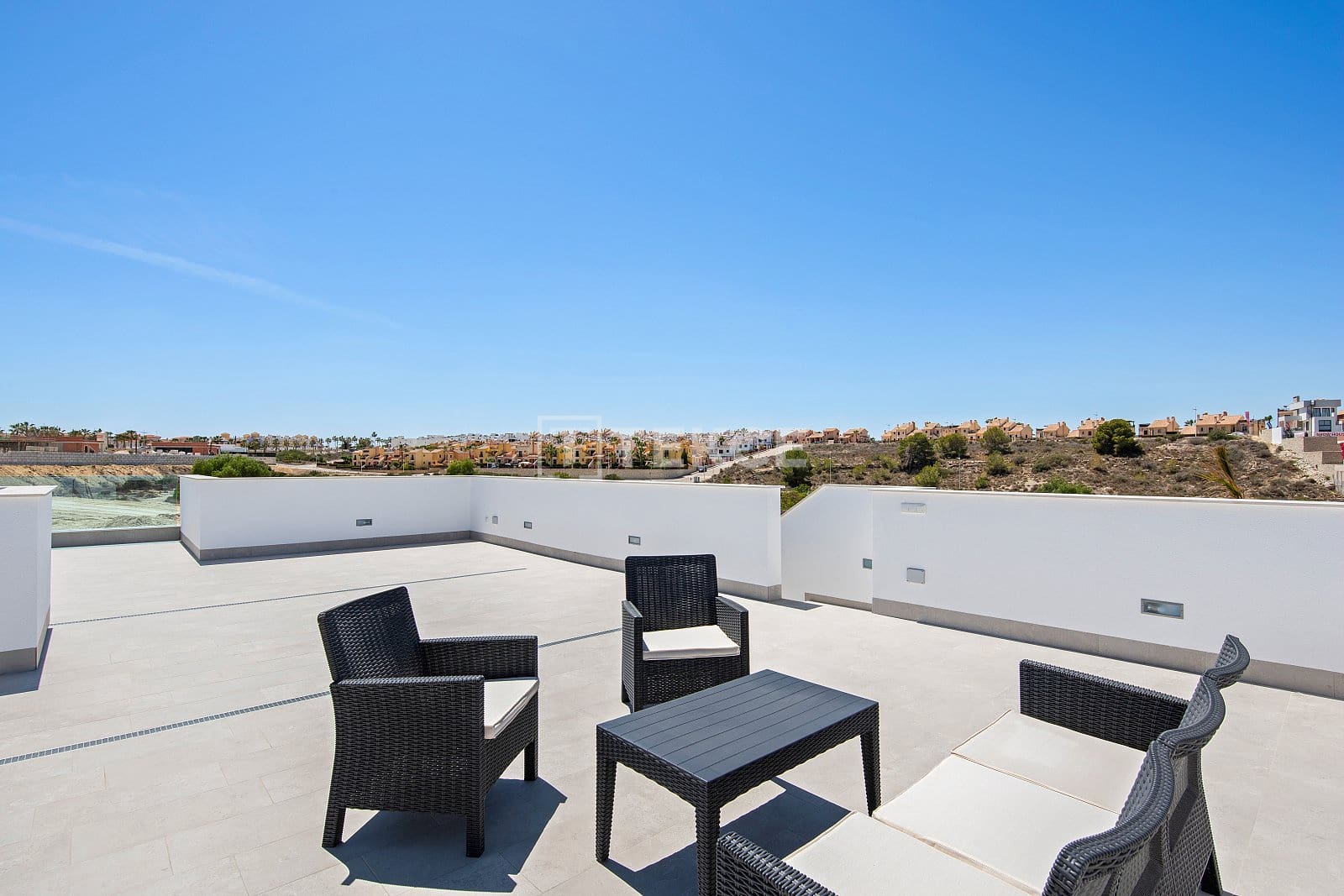 Chalet de 3 habitaciones en Algorfa en venta con piscina - 445.000 € (Ref: 8967818)