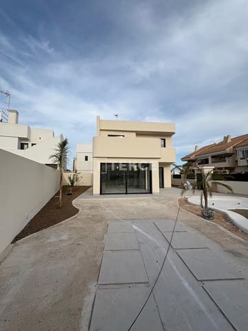 3 soveværelse Villa til salg i El Mojon, San Pedro del Pinatar med swimmingpool - € 570.000 (Ref: 8969705)