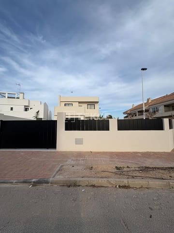 3 soveværelse Villa til salg i El Mojon, San Pedro del Pinatar med swimmingpool - € 570.000 (Ref: 8969705)