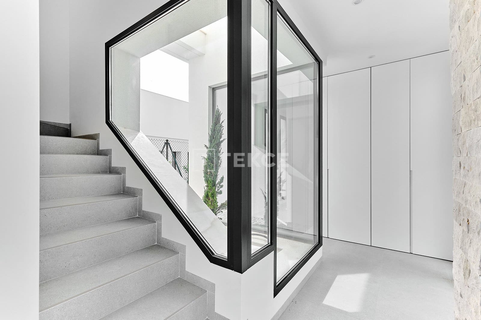 3 bedroom Villa for sale in Orihuela with pool - € 760,000 (Ref: 8971670)