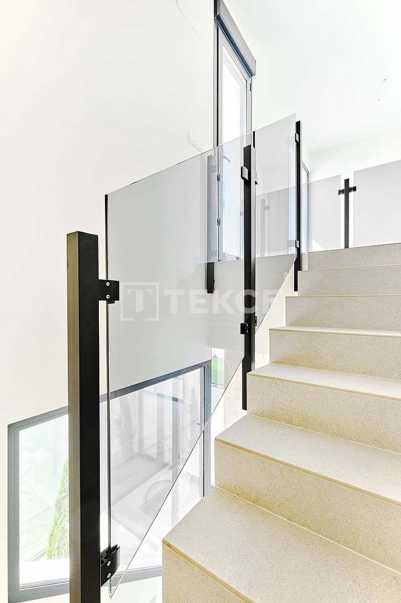 3 bedroom Villa for sale in Orihuela with pool - € 760,000 (Ref: 8971670)