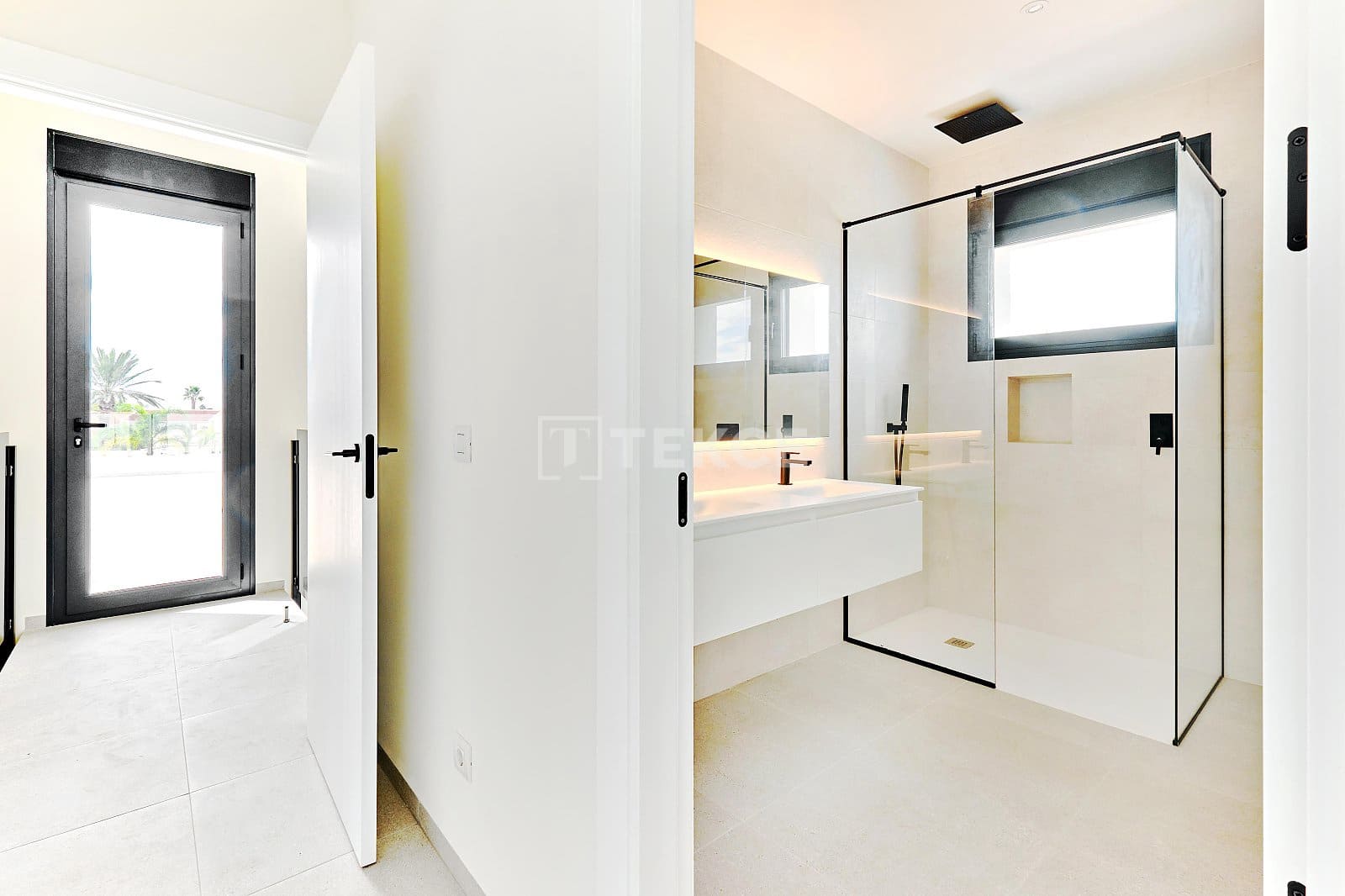 3 bedroom Villa for sale in Orihuela with pool - € 760,000 (Ref: 8971670)