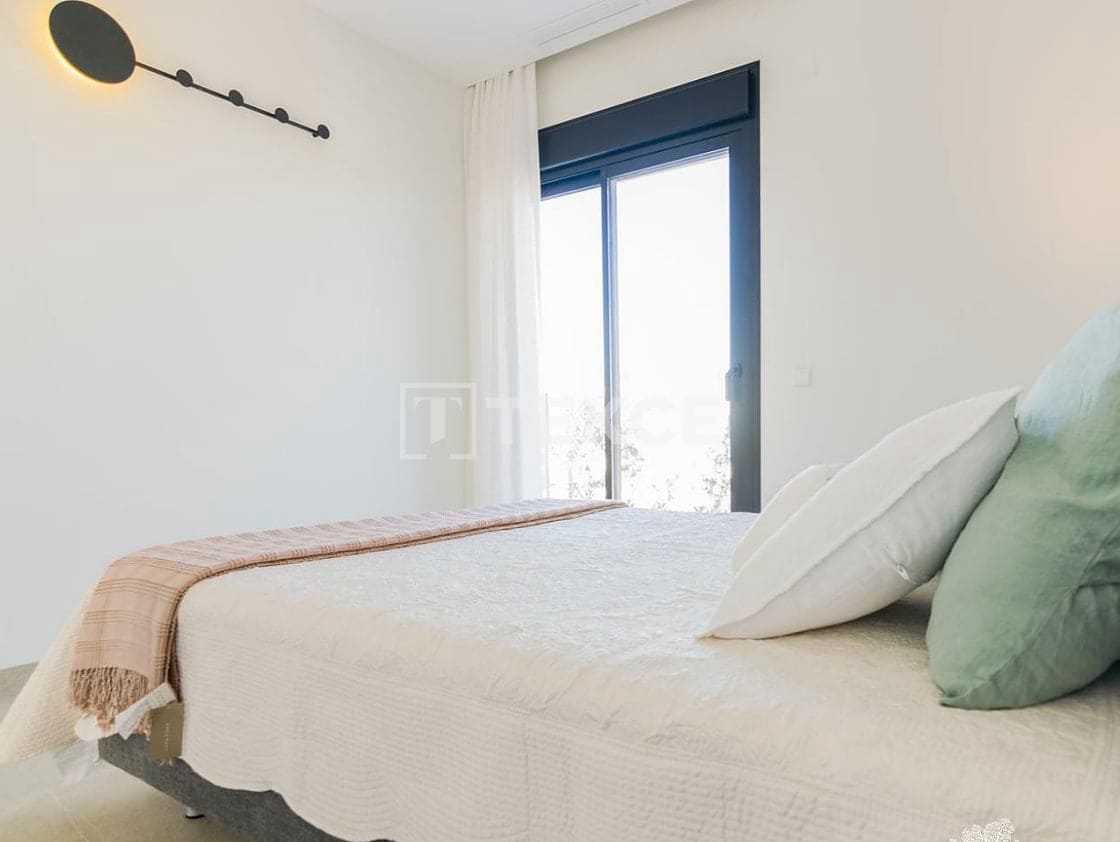 3 sypialnia Willa na sprzedaż w San Miguel de Salinas z basenem - 1 200 000 € (Ref: 8977813)