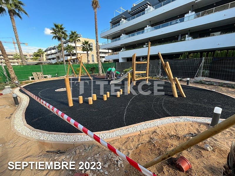 3 bedroom Flat for sale in Playa Flamenca with pool - € 522,000 (Ref: 8977814)