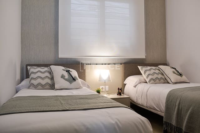 3 sovrum Lägenhet till salu i Playa Flamenca, Orihuela med pool - 522 000 € (Ref: 8977814)