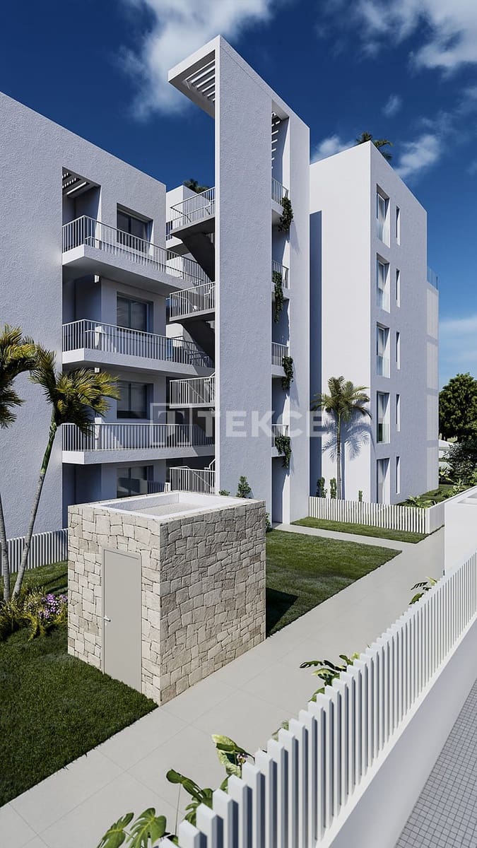 2 sovrum Lägenhet till salu i Denia med pool - 315 000 € (Ref: 8981988)