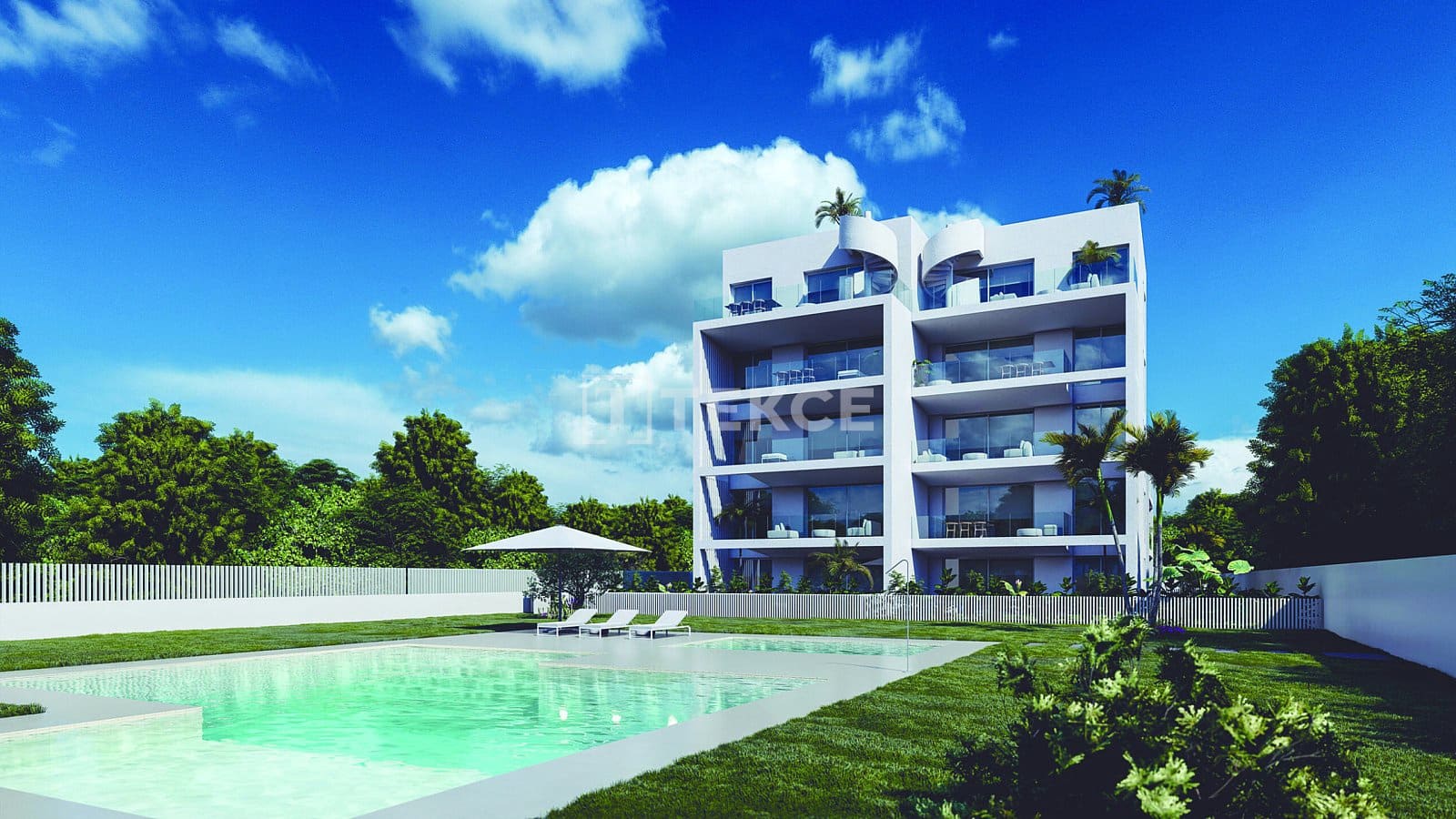 2 bedroom Flat for sale in Denia with pool - € 355,000 (Ref: 8981989)