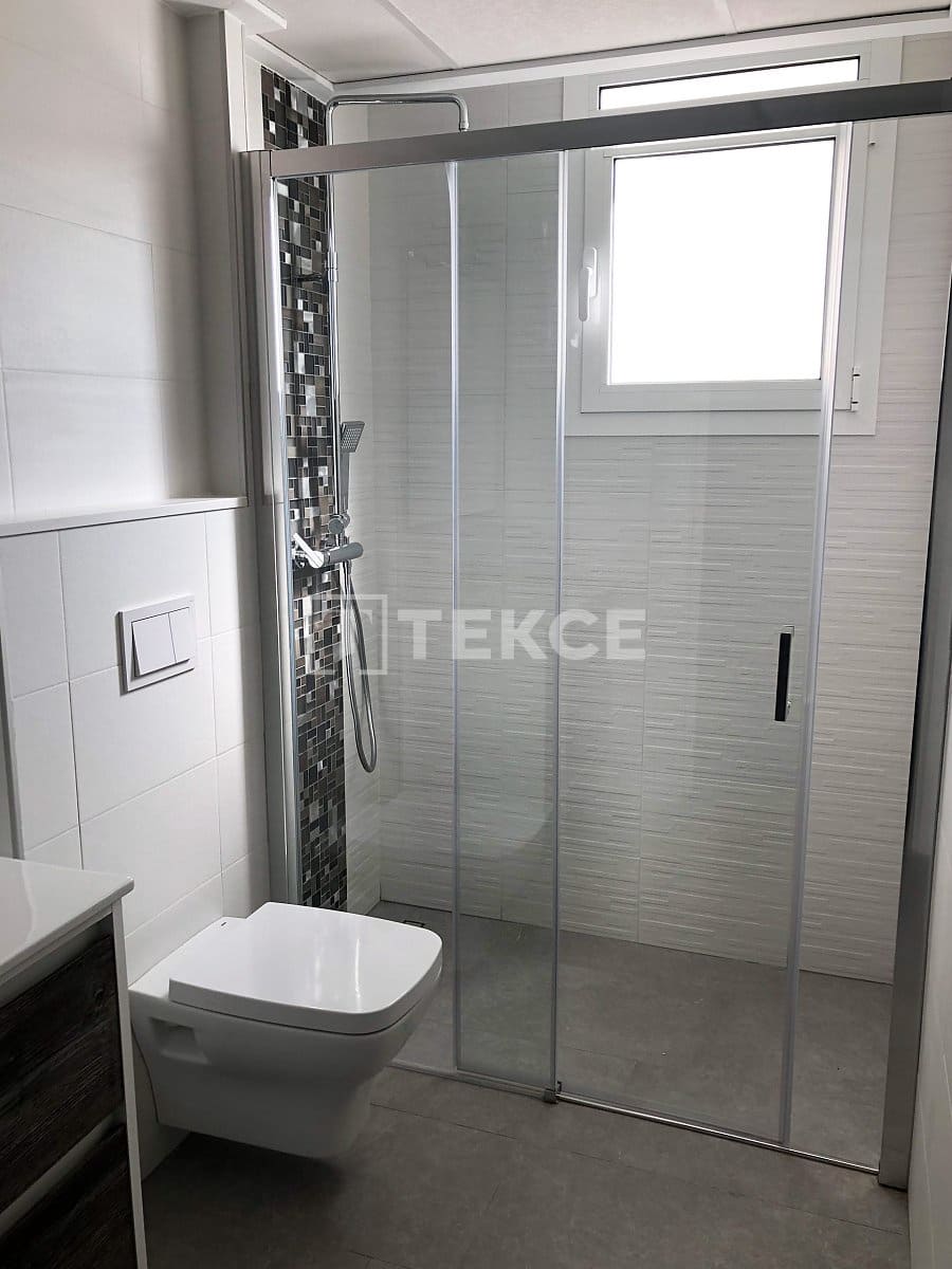 3 soveværelse Villa til salg i Gran Alacant med swimmingpool - € 425.000 (Ref: 8990332)