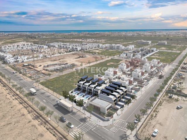 3 sypialnia Willa na sprzedaż w Pilar de la Horadada z basenem - 385 000 € (Ref: 8993469)