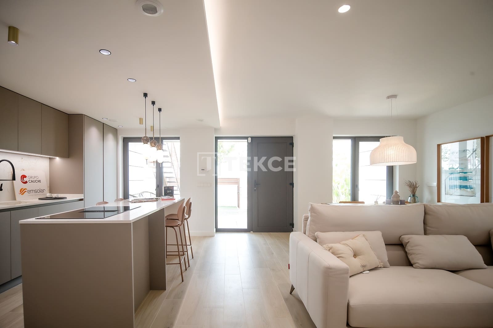 3 bedroom Villa for sale in Pilar de la Horadada with pool - € 385,000 (Ref: 8993469)