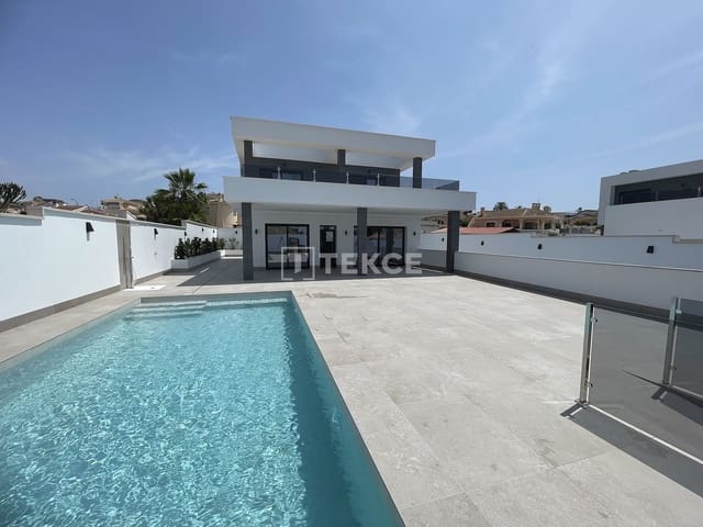 4 sypialnia Willa na sprzedaż w Ciudad Quesada, Rojales z basenem - 800 000 € (Ref: 8998144)