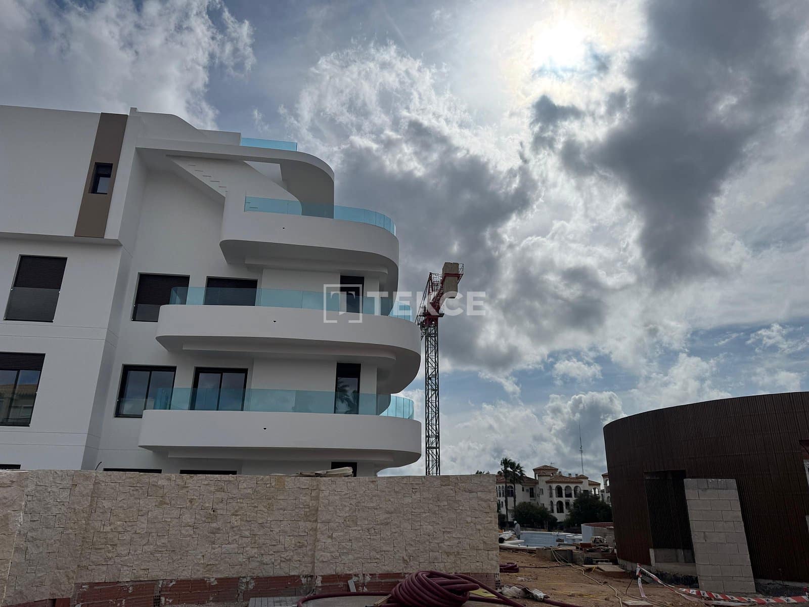 3 slaapkamer Flat te koop in Playa Flamenca met zwembad - € 419.000 (Ref: 9000465)