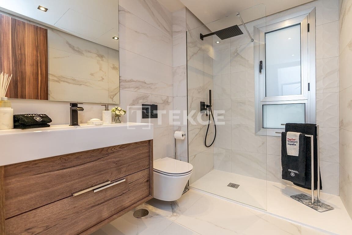 2 sypialnia Mieszkanie na sprzedaż w San Pedro de Alcantara z basenem - 645 000 € (Ref: 9002796)