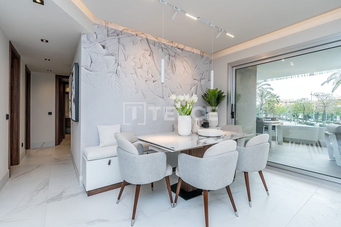 2 sypialnia Mieszkanie na sprzedaż w San Pedro de Alcantara z basenem - 645 000 € (Ref: 9002796)